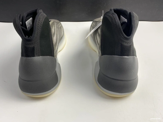 Quantum Barium Adidas Yeezy H68771 0806